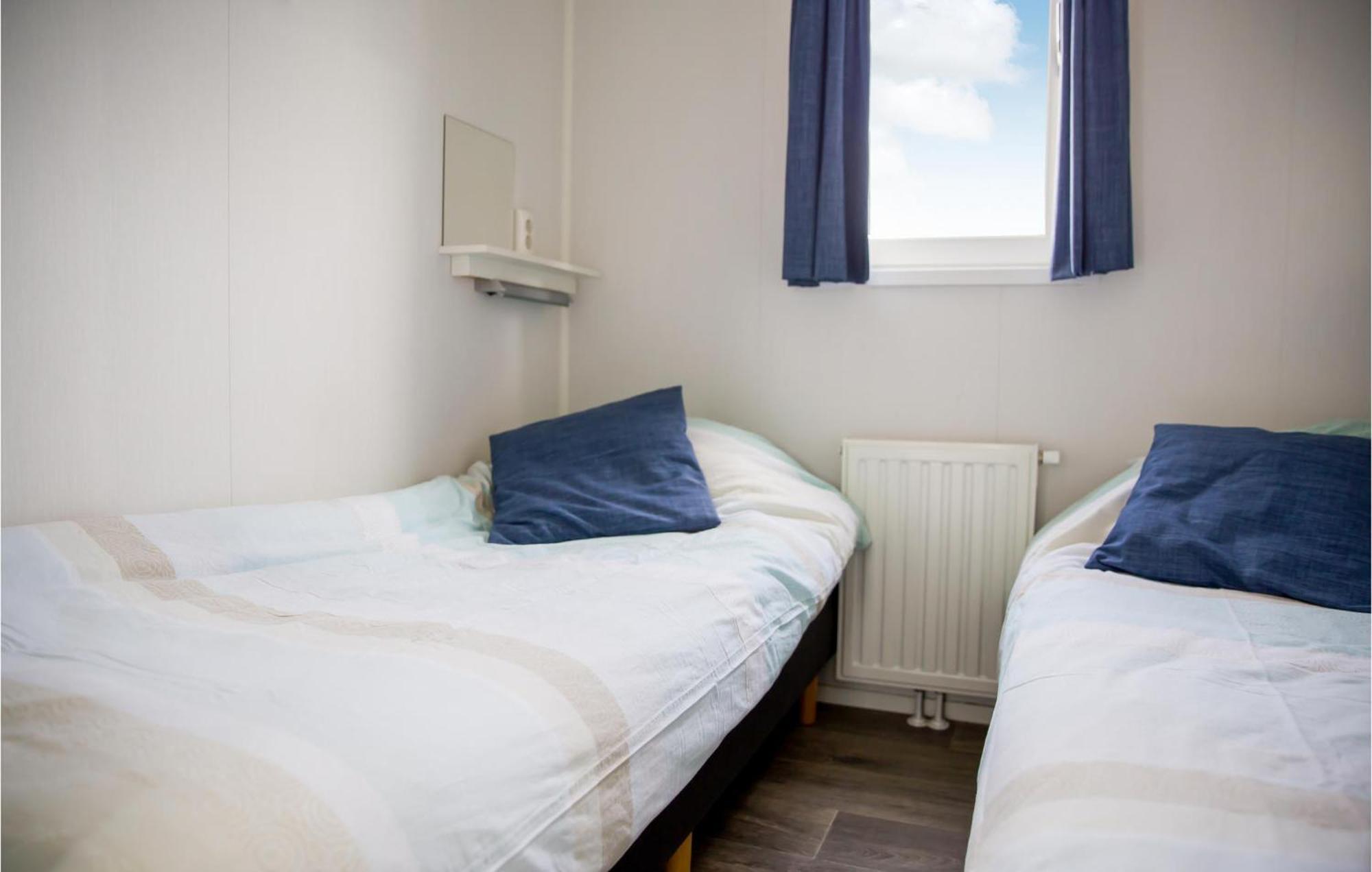 Cozy Home In Breukelen With Wifi Ngoại thất bức ảnh