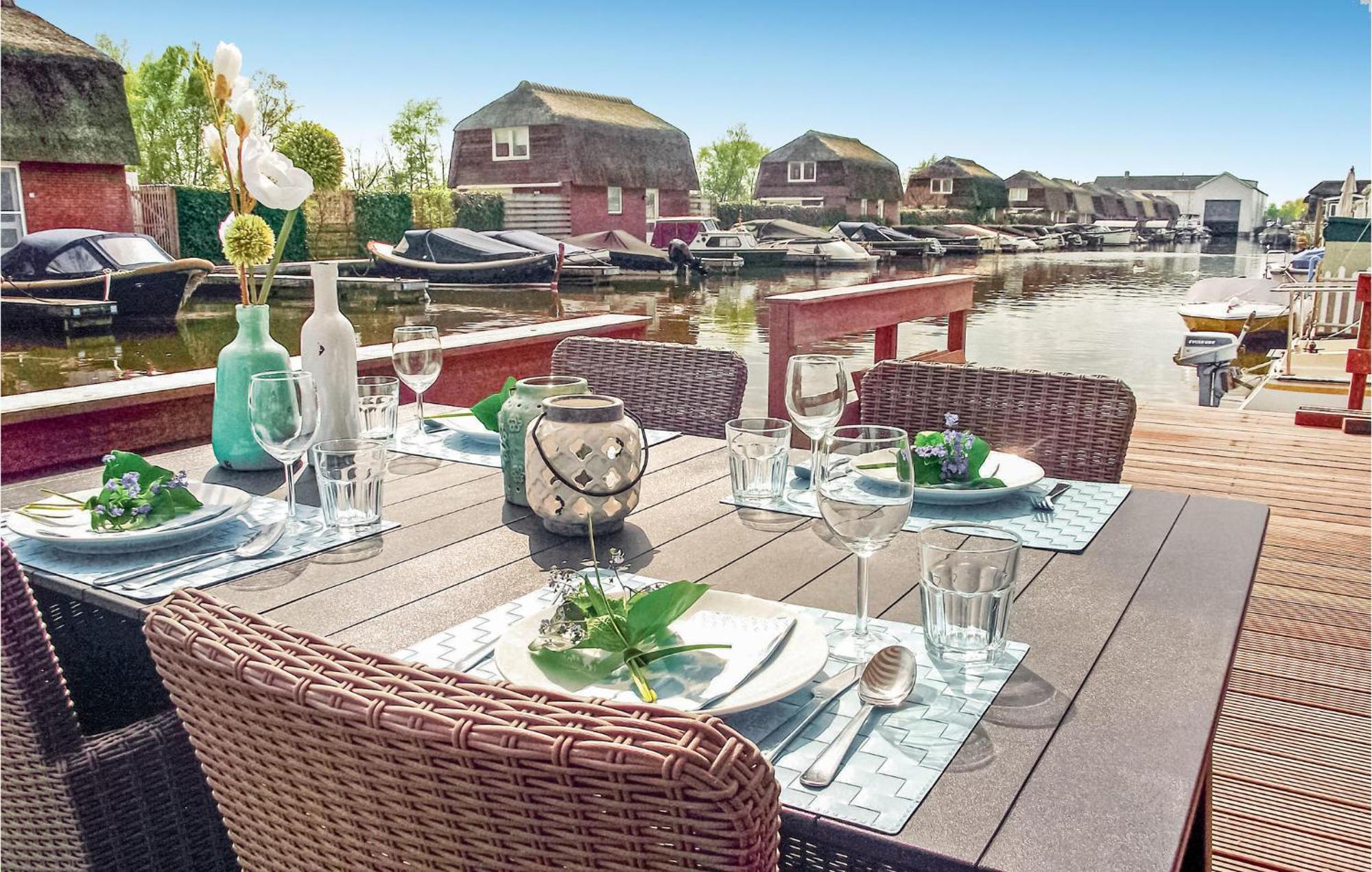 Cozy Home In Breukelen With Wifi Ngoại thất bức ảnh