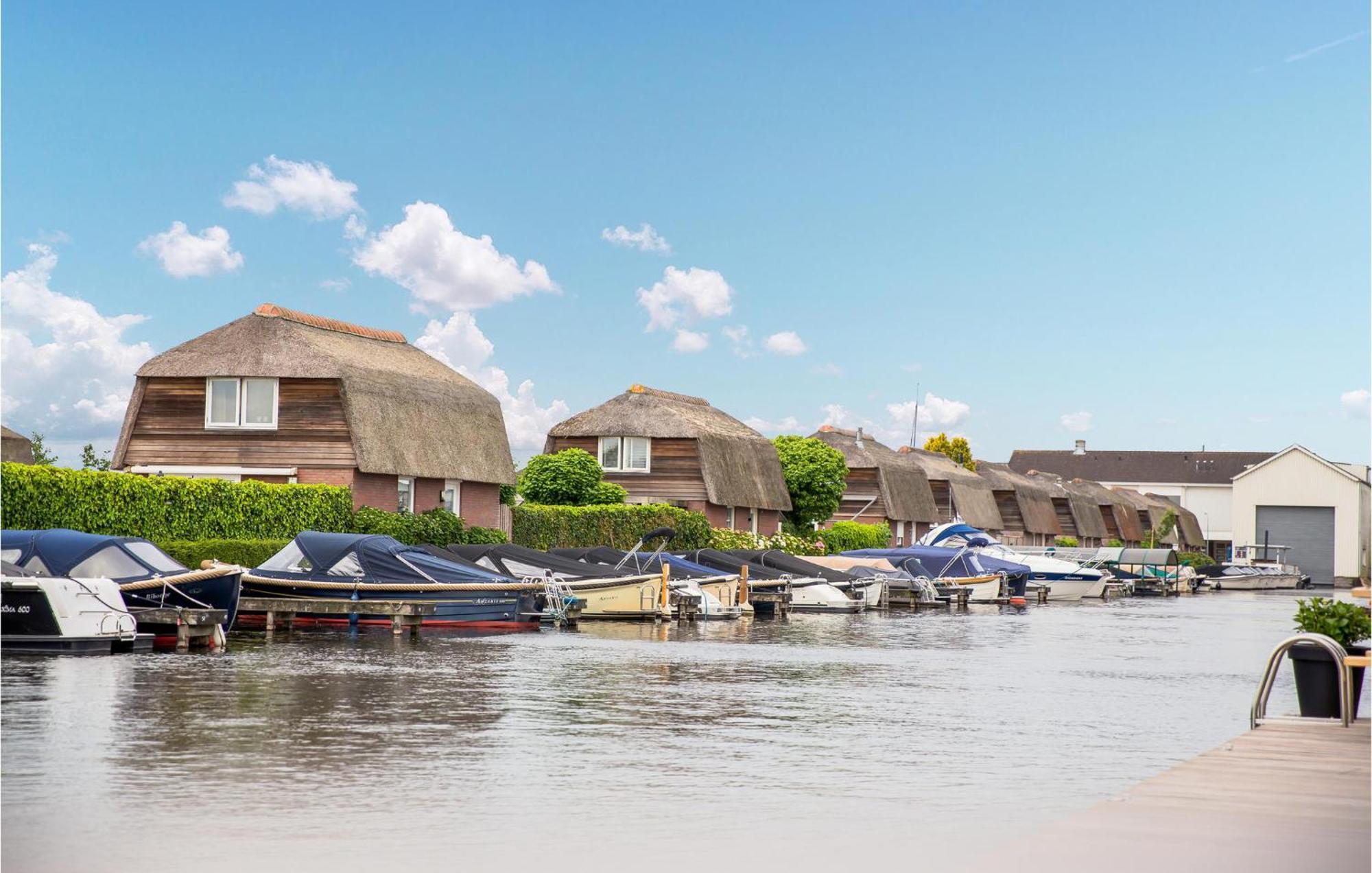 Cozy Home In Breukelen With Wifi Ngoại thất bức ảnh